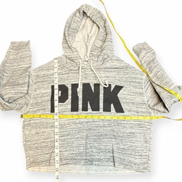PINK VICTORIA’S SECRET Women’s Heather Gray Cropped Pullover Hoodie Size Small - Picture 4 of 4